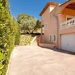 Vila La Figuiere By Interhome