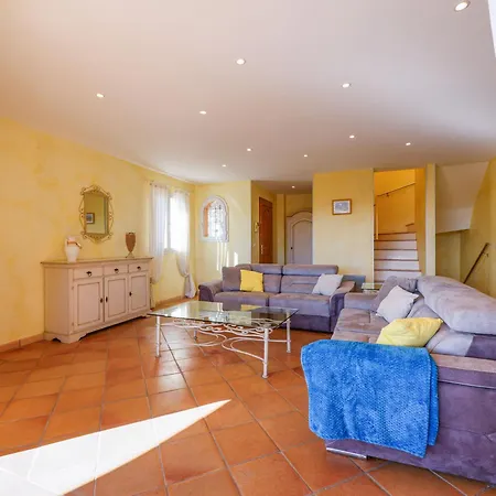 La Figuiere By Interhome Vila *