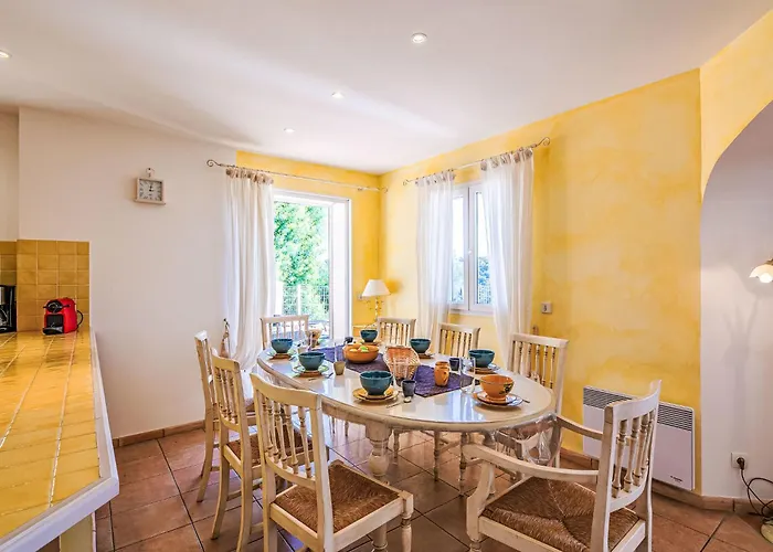 La Figuiere By Interhome *