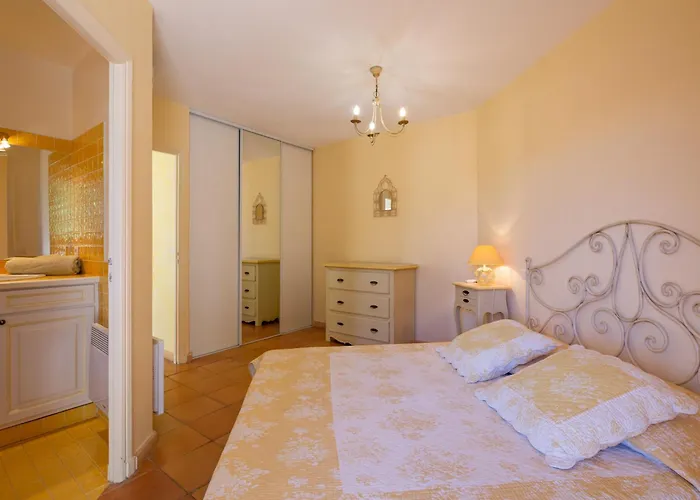 La Figuiere By Interhome *